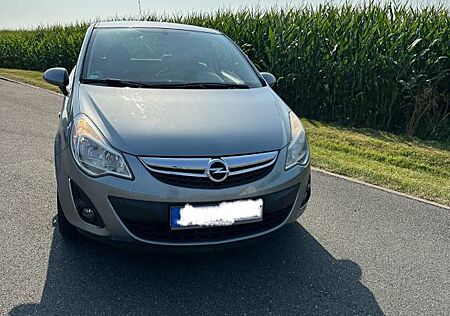 Opel Corsa 1.2 150 Jahre Edition