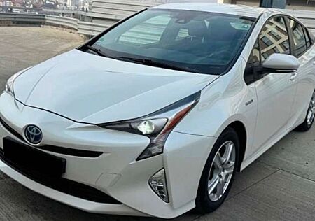 Toyota Prius 1.8-l-VVT-i Plug-in -