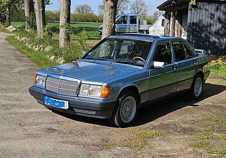Mercedes-Benz 190