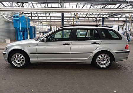 BMW 318i touring - Tüv 11/2026