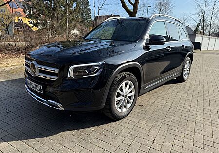 Mercedes-Benz GLB 250 4MATIC DCT -