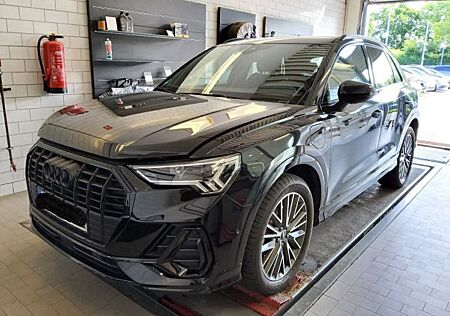 Audi Q3 45TFSIe S LINE BLACK KAMERA LED NAV+ VC ACC