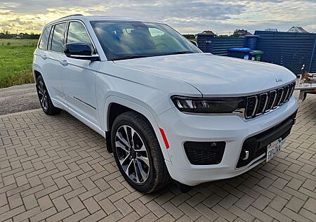 Jeep Grand Cherokee Overland