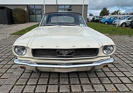 Ford Mustang Convertible,V8, 4 Gang-Schalter,