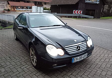 Mercedes-Benz CL 200