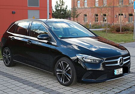 Mercedes-Benz B 220 d DCT-8G