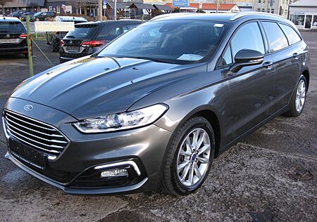 Ford Mondeo Turnier**adaptives Fahrwerk**