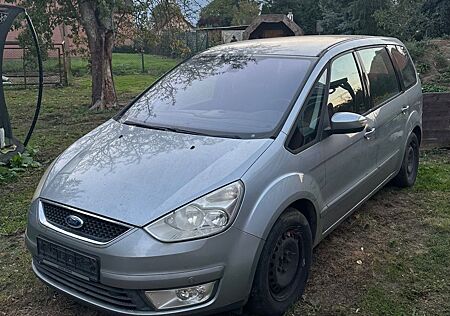 Ford Galaxy 2,0 TDCi 103kW DPF Titanium Titanium