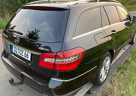 Mercedes-Benz E 350 4-Matic Vollausstattung inkl. Nachtsicht