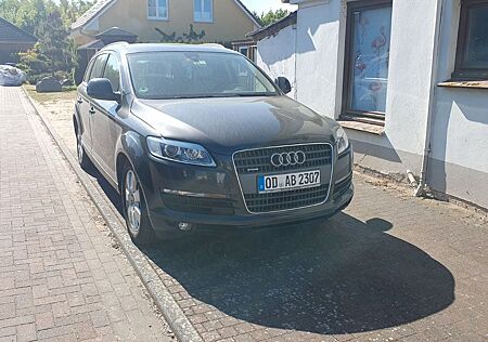 Audi Q7 3.0 TDI (DPF) quattro tiptronic -