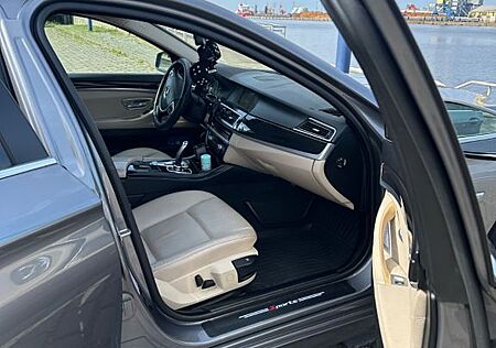 BMW 520d xDrive A -