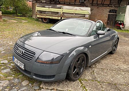 Audi TT Roadster 1.8T 110KW -
