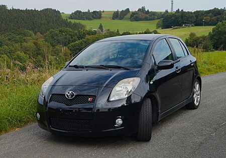 Toyota Yaris 1,8-l-Dual-VVT-i TS