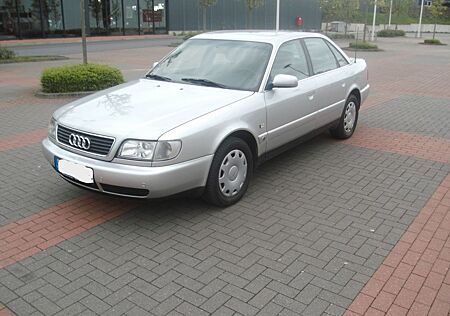 Audi 100 A6 C4 2.6 E TOP !