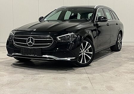 Mercedes-Benz E 300 de Avantgarde Schiebedach Multibeam Mbux