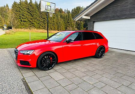 Audi S4 3.0 TFSI Avant, AHK / B&O / Matrix / 8-fach