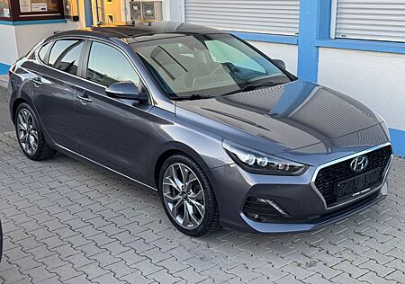 Hyundai i30 Fastback Premium Panorama Leder LED