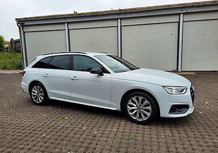 Audi A4 35 TFSI S tronic S line Avant S line