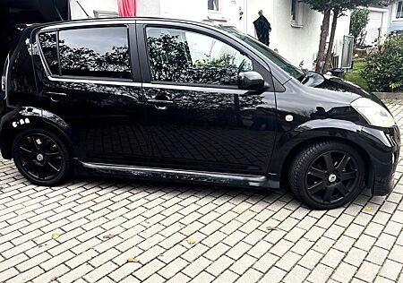 Daihatsu Sirion 1.3 - 100th Anniversary Edition