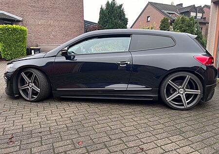 VW Scirocco Volkswagen 2.0 TSI -