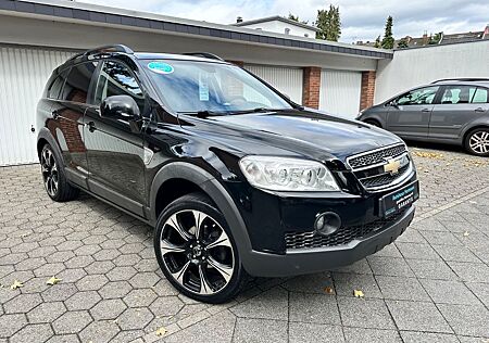 Chevrolet Captiva 2.4 LT 4WD*Tüv-Neu*Klima*LPG*8Fach breif