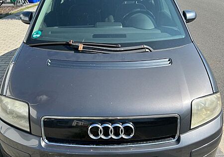 Audi A2 1.4 - fast Oldtimer