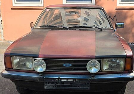 Ford Taunus 1.6L Oldtimer Das Fahrzeug hat eine H Zul