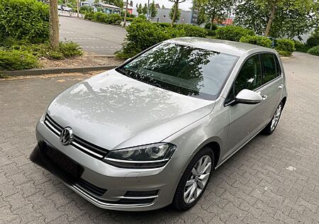VW Golf Volkswagen VII Lim. Highline BMT,Navi,USB,Aux