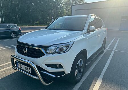 SsangYong Rexton 2.2 Diesel e-XDi 220 Sapphire 4WD AT ...