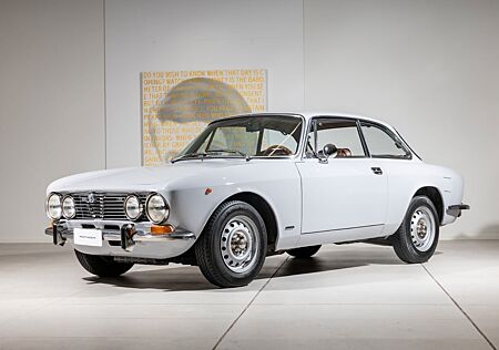 Alfa Romeo GT 1300 Junior - Exceptionally Original