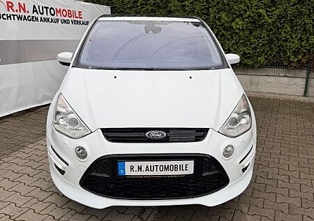 Ford S-Max Titanium