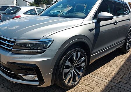 VW Tiguan Volkswagen R-Line 4Motion Head Up Navi ACC Kam AHK