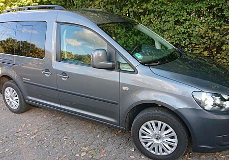 VW Caddy Volkswagen 1,2TSI 63kW Soccer Trendline 5-Sitzer ...