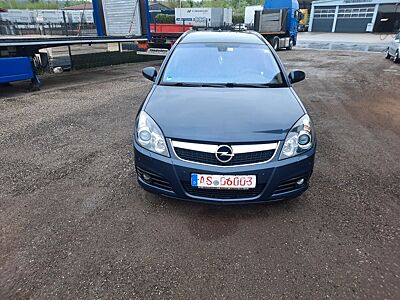 Opel Vectra Caravan 2.2 DIRECT Cosmo Plus Automatik