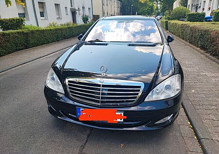 Mercedes-Benz S 500 L -