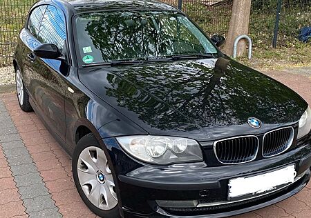 BMW 116i - Klimaautomatik 8 fach bereift