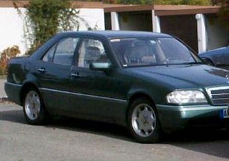 Mercedes-Benz C 180 Elegance
