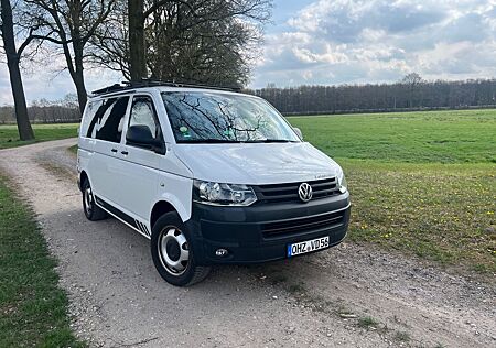 VW T5 Volkswagen Bus Camperumbau / Motorrad kompatibel!!
