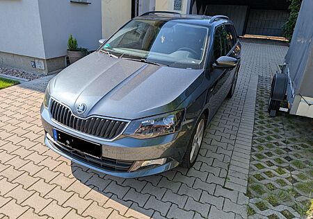 Skoda Fabia Combi 1.0 TSI CLEVER | ACC | AHK | 32tkm