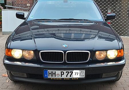 BMW 740iA
