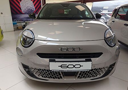 Fiat 600 e 115 kW La Prima