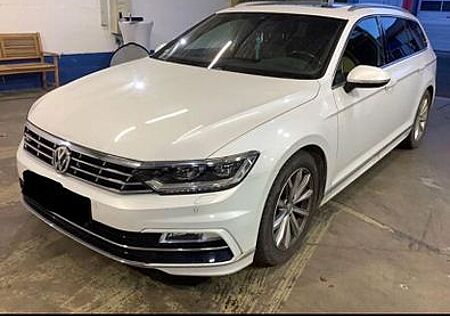 VW Passat Variant Volkswagen 2.0 TDI DSG R-Line Unfall gehabt