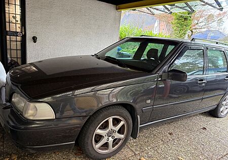 Volvo V70 - TüV abgelaufen