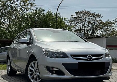 Opel Astra Sports T. 1.7 CDTI 2013