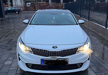 Kia Optima 1.7 CRDi DCT Spirit