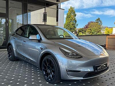 Tesla Model Y Premium LongRangAWD-AHK-ErweiterteAPilot