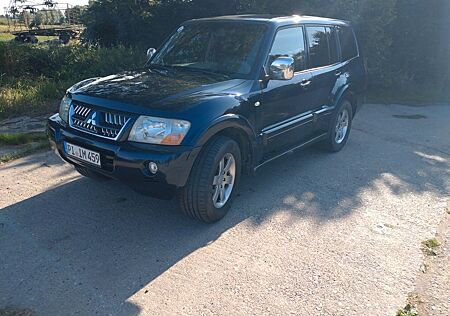 Mitsubishi Pajero 3,2 DI-D Edition 25 Automatik Edition 25