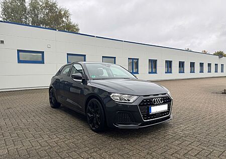 Audi A1 gebraucht kaufen Audi A1 25 TFSI Sportback - SITZHZG KLIMA CARPLAY