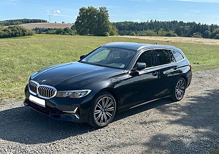 BMW 320d xDrive Touring Luxury Line