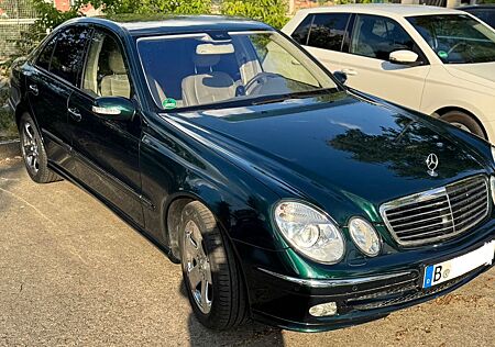 Mercedes-Benz E 500 4MATIC AVANTGARDE Avantgarde